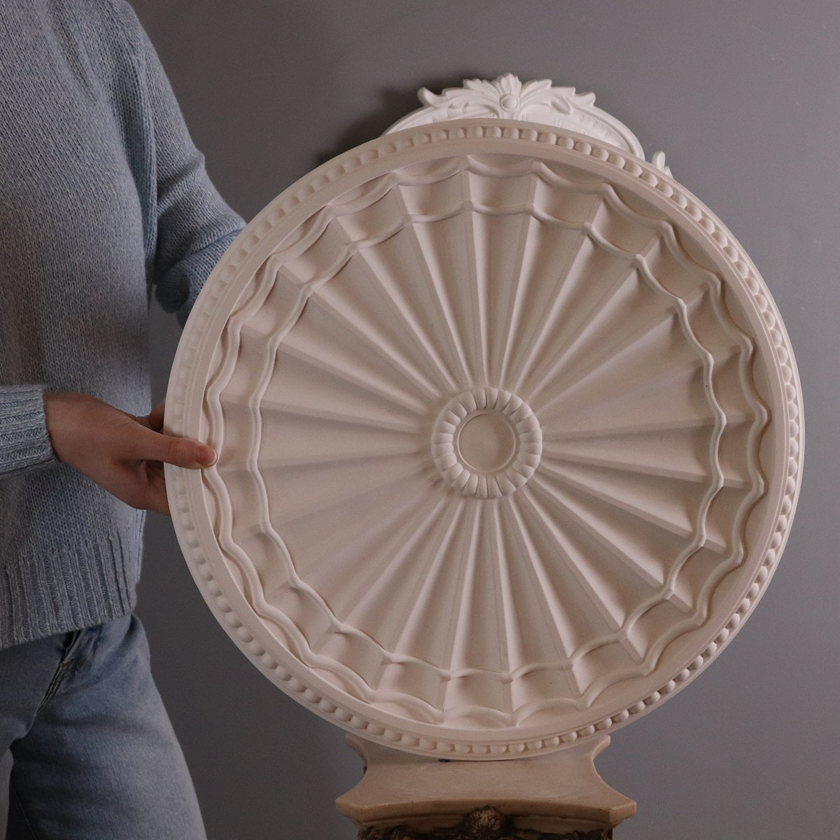 DM4071 Victorian Plaster Ceiling Rose 490mm