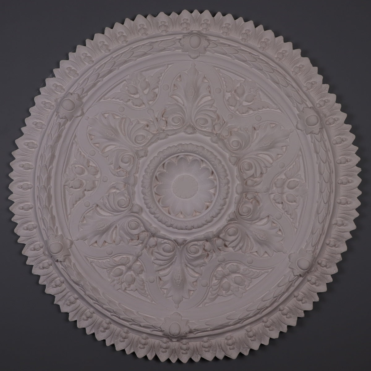 DM7006 Victorian Plaster Ceiling Rose 770mm