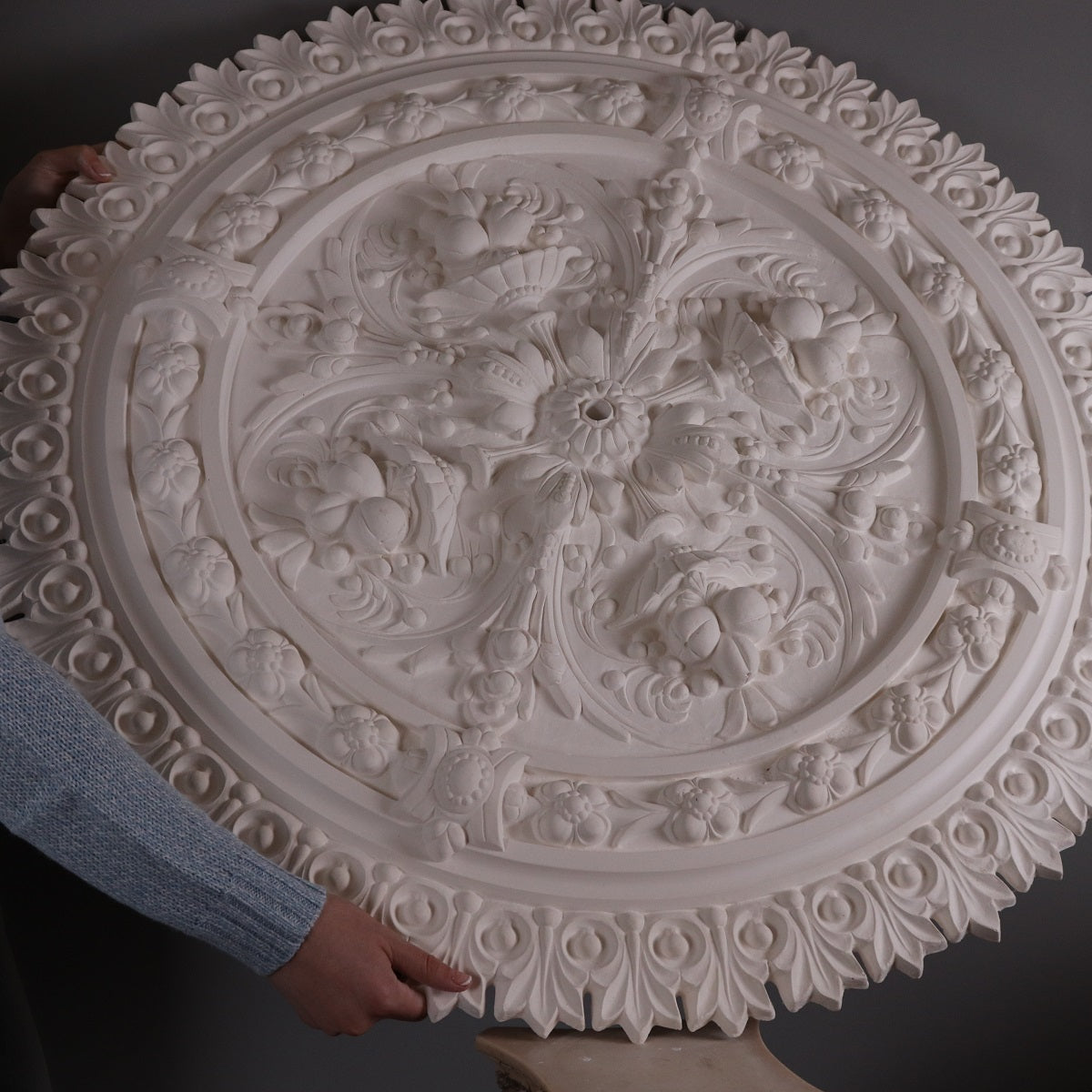 DM7029 Victorian Plaster Ceiling Rose 900mm